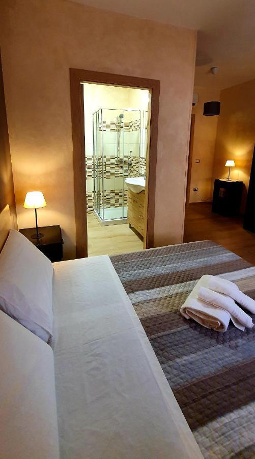 Pacifico Rooms San Bartolomeo in Galdo Luaran gambar